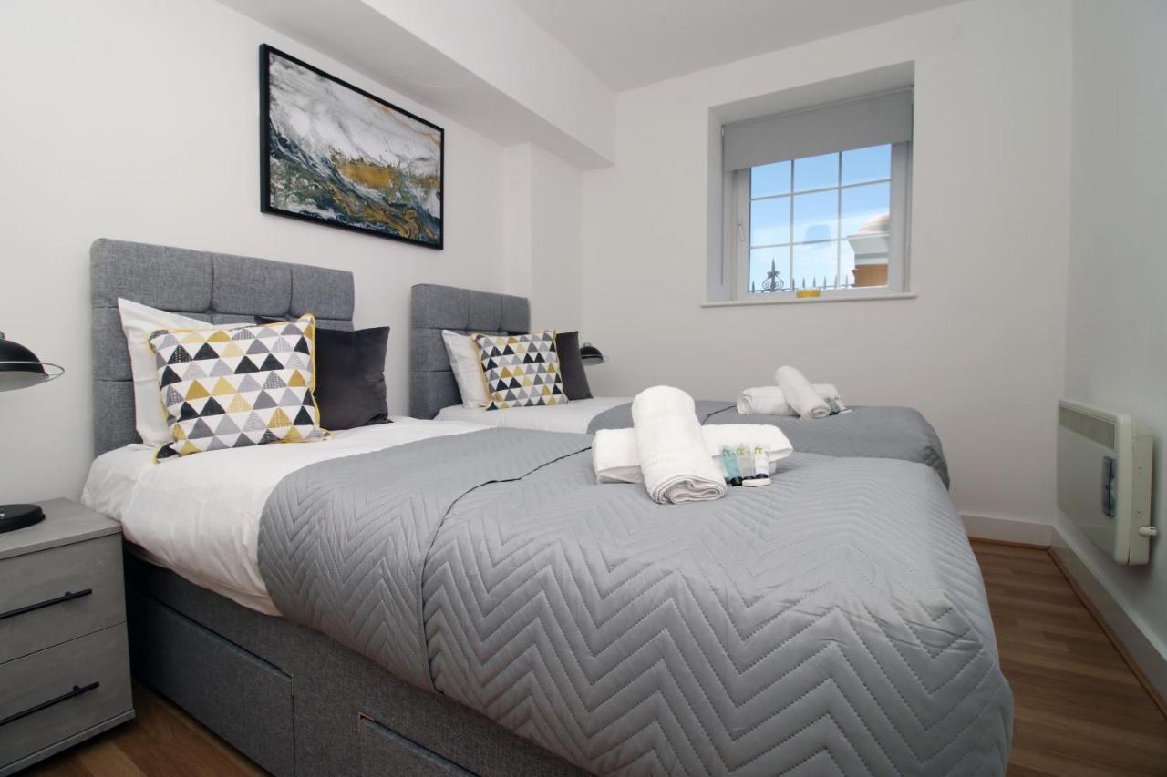 St Thomas Loft Views By Ssw - 2Br, Parking, Sleeps 4, Easy Access To City Centre, Marina, Beach And M4 Swansea Kültér fotó