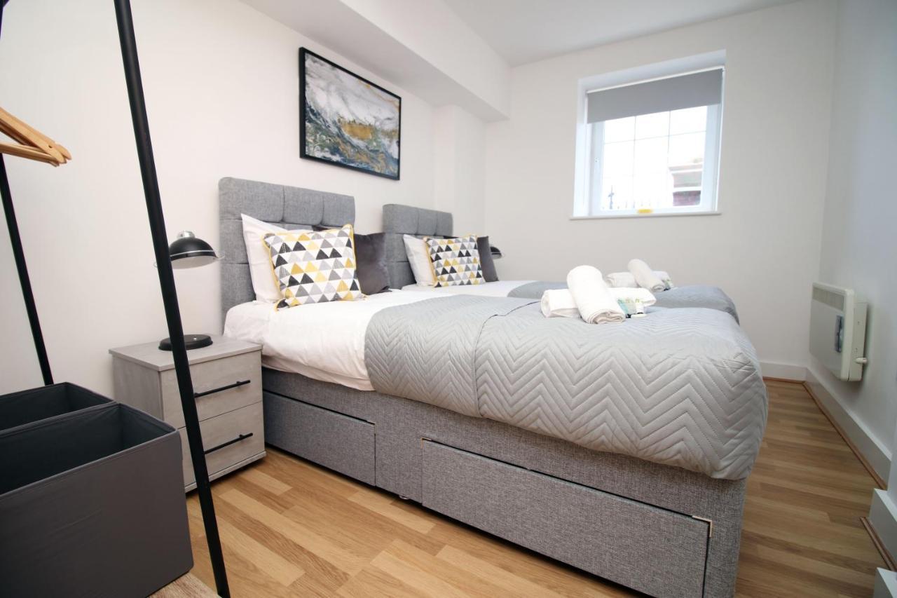 St Thomas Loft Views By Ssw - 2Br, Parking, Sleeps 4, Easy Access To City Centre, Marina, Beach And M4 Swansea Kültér fotó