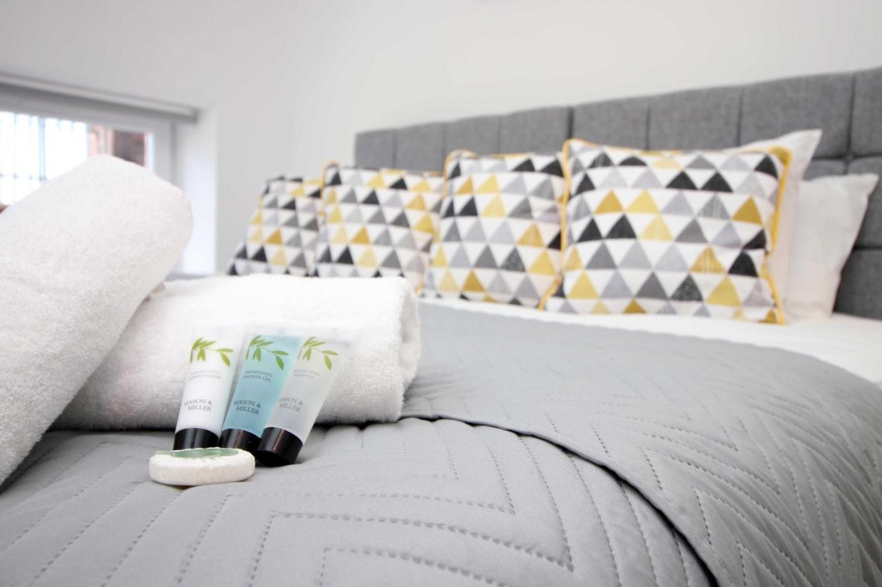 St Thomas Loft Views By Ssw - 2Br, Parking, Sleeps 4, Easy Access To City Centre, Marina, Beach And M4 Swansea Kültér fotó